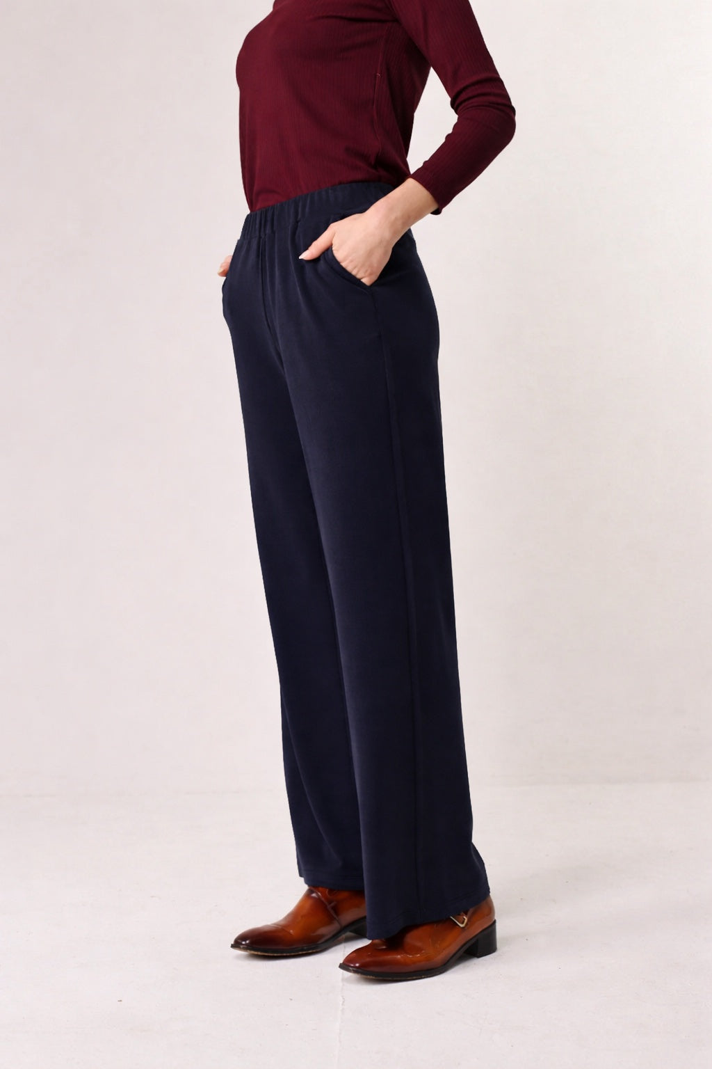 מכנסיים Liberty 2 בכחול כהה - Flo by Ella Braitman