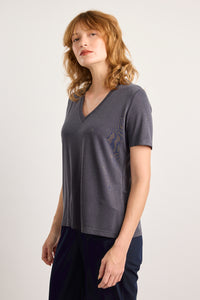 Vi T-shirt in Dark Smoky Grey