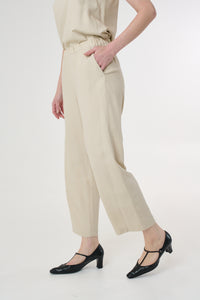 באבן מכנסיים Lotus