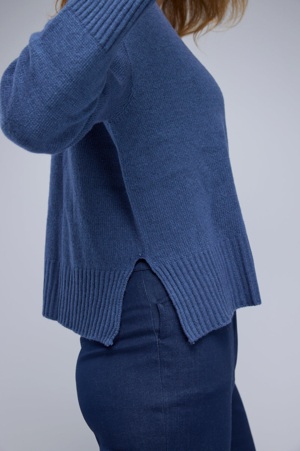 Lily Cashmere Sweater in Blue