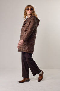 מעיל קווילט עם כובע בחום Merlin