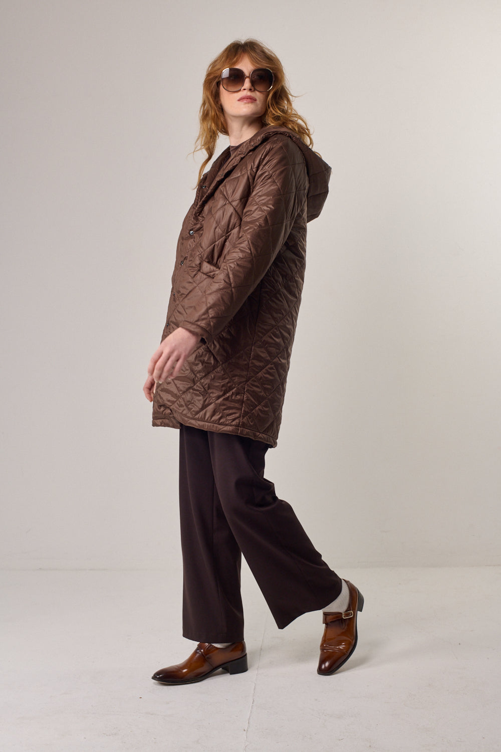 מעיל קווילט עם כובע בחום Merlin