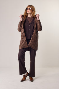 מעיל קווילט עם כובע בחום Merlin