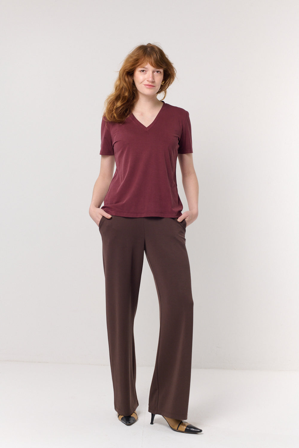 חולצה טי Vi בבורגונדי - Flo by Ella Braitman