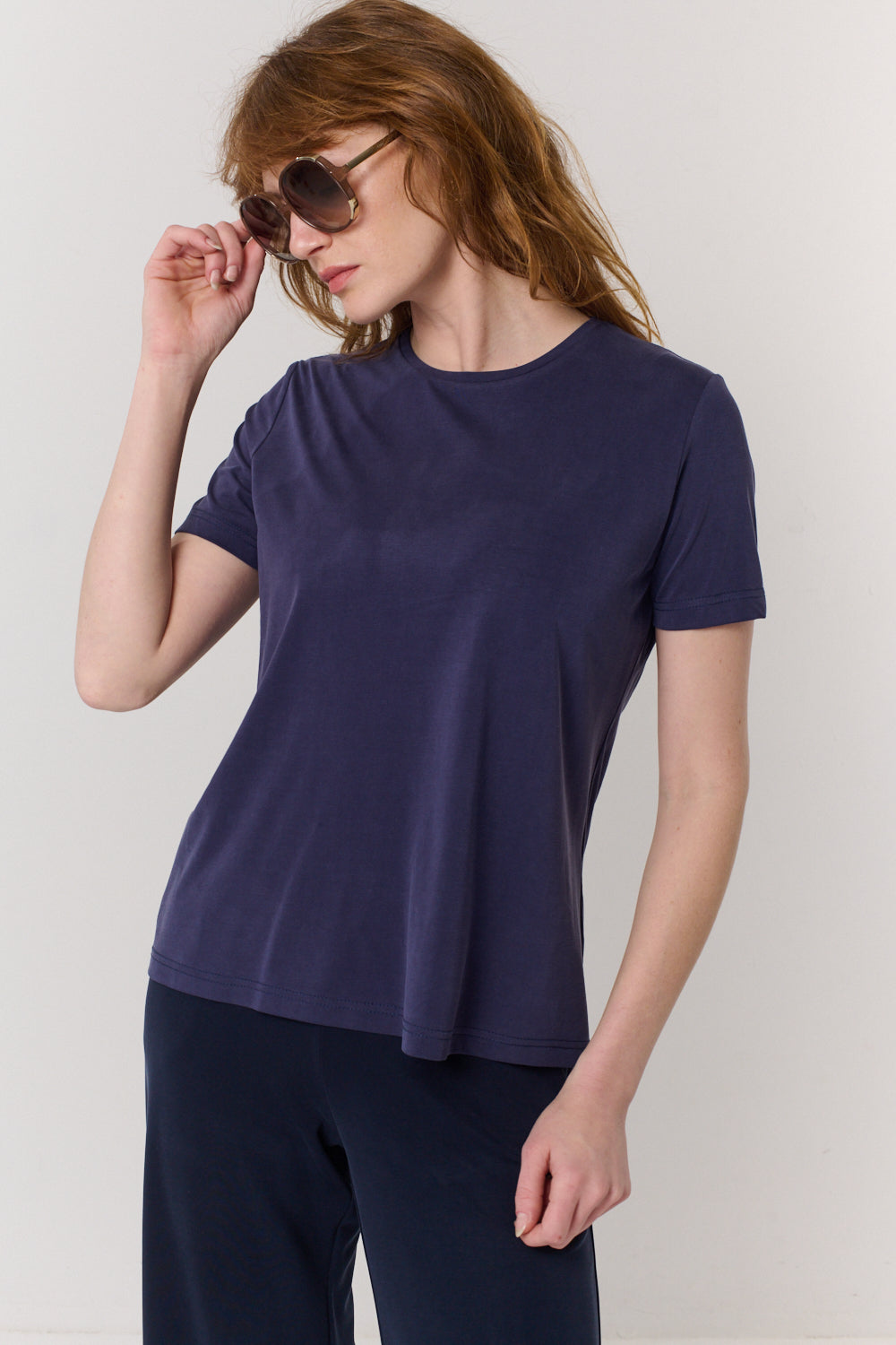 חולצה טי Round בכחול - Flo by Ella Braitman